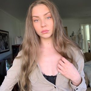 Meet your Posher, Luna